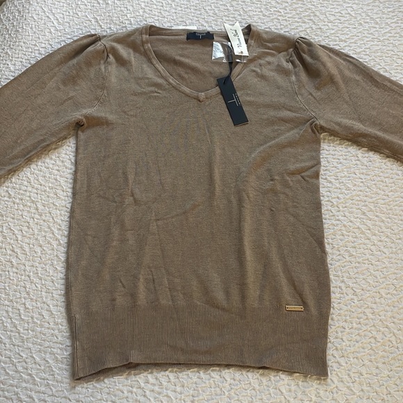 Tahari knit top - Picture 2 of 3